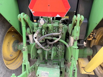 USED JOHN DEERE L06330H659679