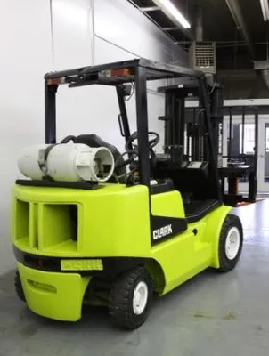 USED 1995 CLARK CGP25