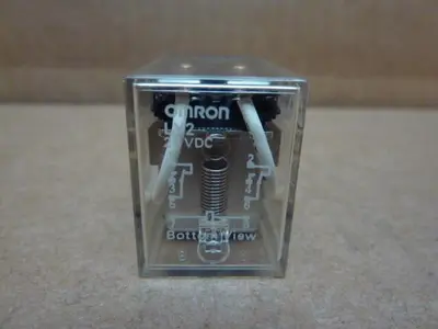 USED OMRON LY2