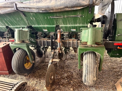 Used _UNKNOWN_ _UNKNOWN_ Planters Idaho US | Tri-Steel Manufacturing #1557154