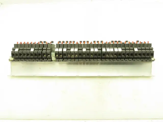 Allen Bradley 1492-GH015 Din Rail 1.5A Circuit Breaker Ser B 250V Lot of 35