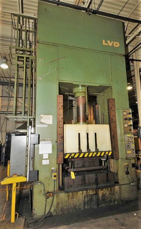 Used 1977 LVD LVD EMF-0M PRESS Hydraulic Presses Michigan US | Alma Machinery #899821