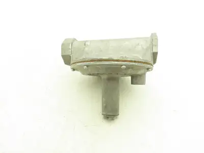 Maxitrol 325-7 Gas Service Regulator 10psi Max 1-1/4"NPT