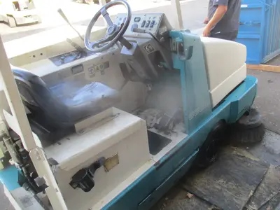 USED TENNANT 6600
