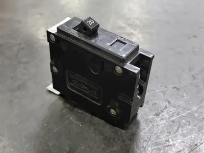 NEW EATON CUTLER-HAMMER BA120