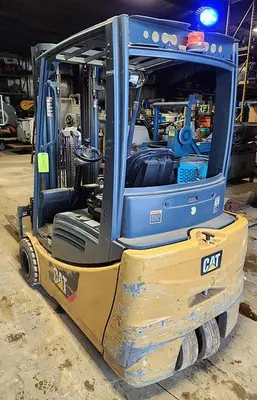 USED 2015 CATERPILLAR 2ET4000