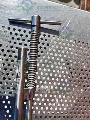 Stainless Steel  Pointed-Plunger Lance Sampler Probe w/ 65" Rod