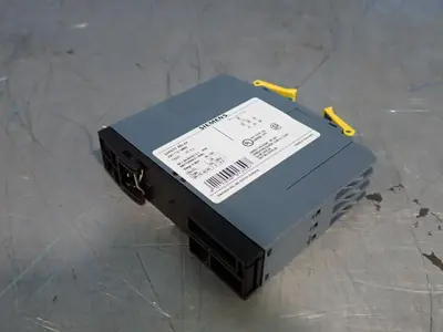 NEW SIEMENS 3SK11121BB40