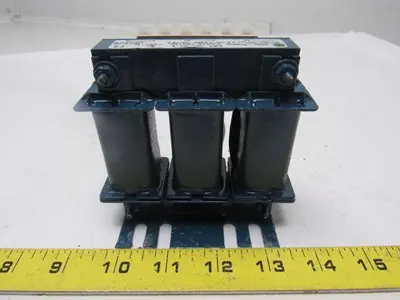A-B Allen Bradley 1321-3R4-B Phase Line Reactor 600V  4A 3Ph