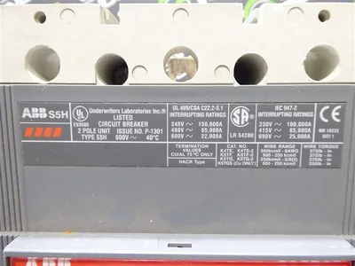 ABB SACES5 2 Pole Industrial Circuit Breaker 400 Amps 600VAC S5H Used