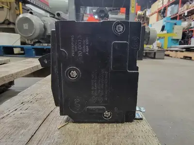 USED SQUARE D QOB115