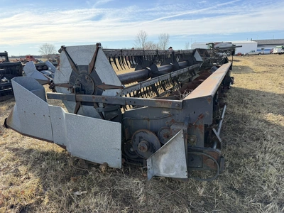 (1) make and model unknown 20' foot grain head, S/N N6-01012, for parts or repair only, working cond...