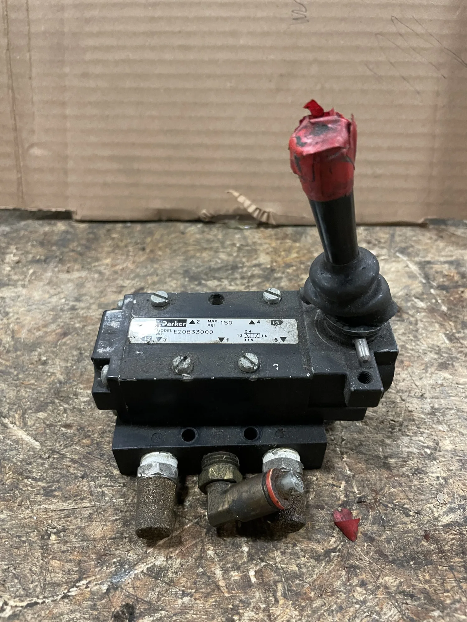 Parker E20833000 Manual Air Control Valve 150PSI