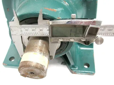 NEW SUMITOMO CNHJ4110Y21 GEAR REDUCER 21:1