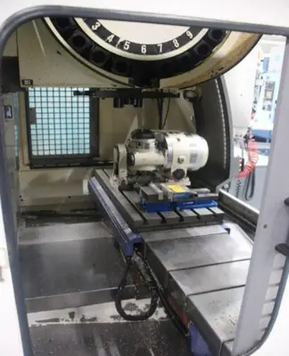 USED 2005 YCM XV-1020A