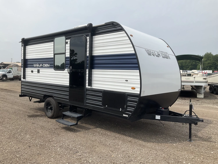 Used 2024 FOREST RIVER WOLF DEN Campers, Caravans, Motorhomes Michigan US | Miedema Asset Management Group #1342293