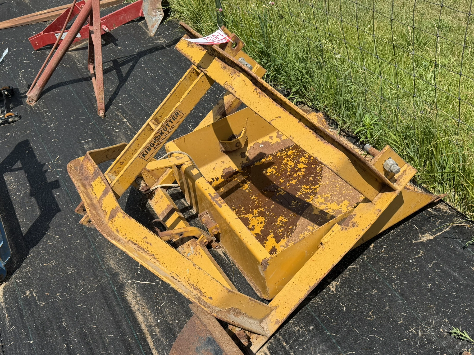 Used _UNKNOWN_ _UNKNOWN_ Earth Buckets Michigan US | Miedema Asset Management Group #1293983