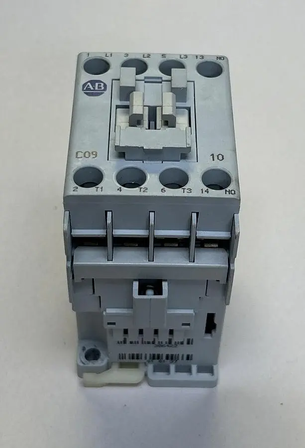 USED ALLEN-BRADLEY 100-C09*10