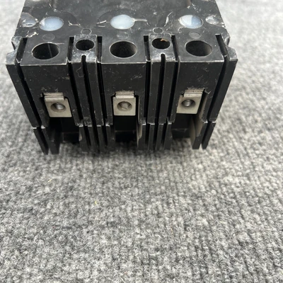 Used FPE ["NEF431015 NEF431015", "NEF431015"] Circuit Breakers California US | Davliegogo LLC #1707104