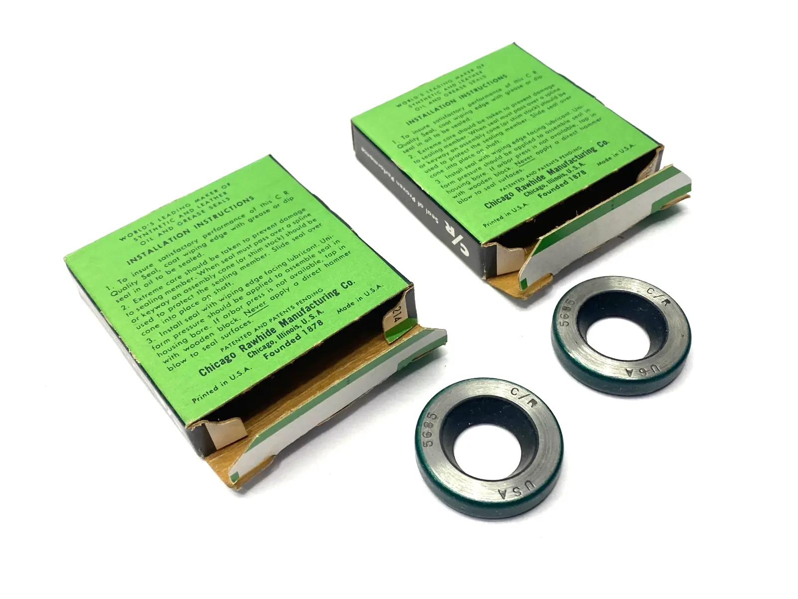 New | in-Stock CR Grease Seal .563" ID 1.124" OD .25 Thickness LOT OF 2 Seals & Gaskets Michigan US | Maverick Industrial Sales #1393287