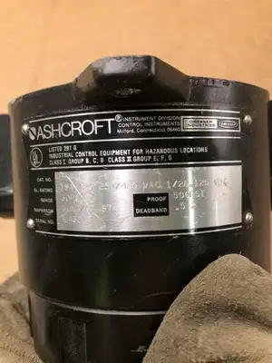 Ashcroft B724B Pressure Switch 30PSI / 500PSI proof