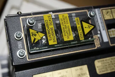 NEW KOLLMORGEN BDS5A-220-00010 SERVO DRIVE BDS5A22000010