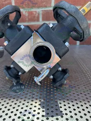 USED 4 ITT PURE FLO STAINLESS STEEL DIAPHRAGM VALVE W/ 1/2" - 1 1/2 SANITARY FITTINGS