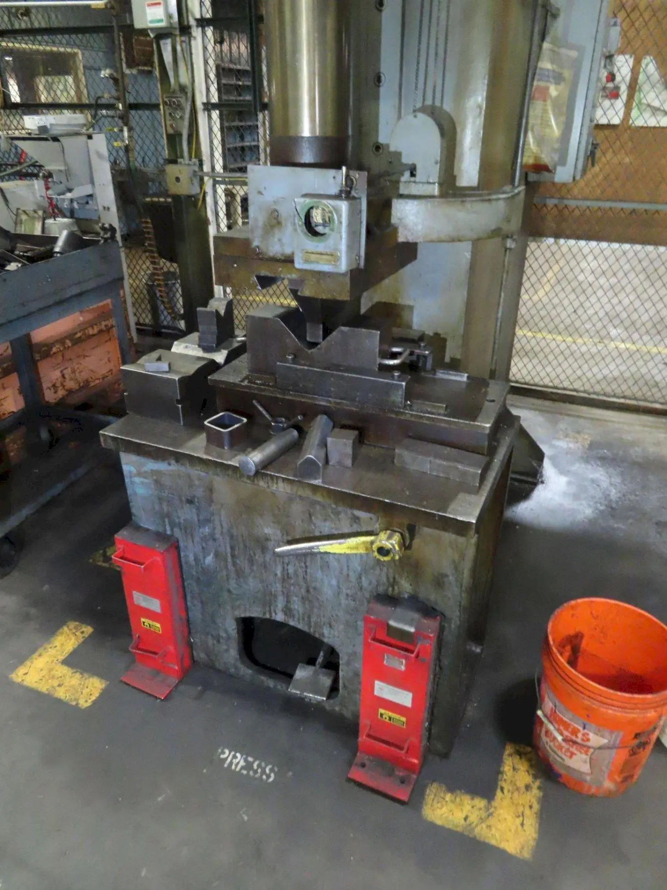 75 TON WILLIAMS & WHITE HYDRAULIC GAP FRAME PRESS 16" STROKE: STOCK #23566