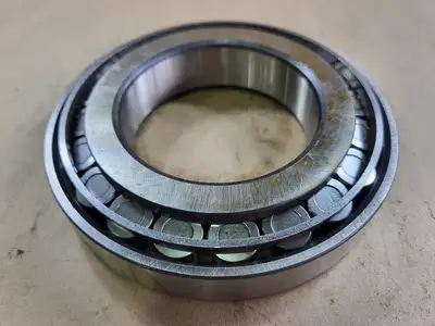NEW SKF 30218J2