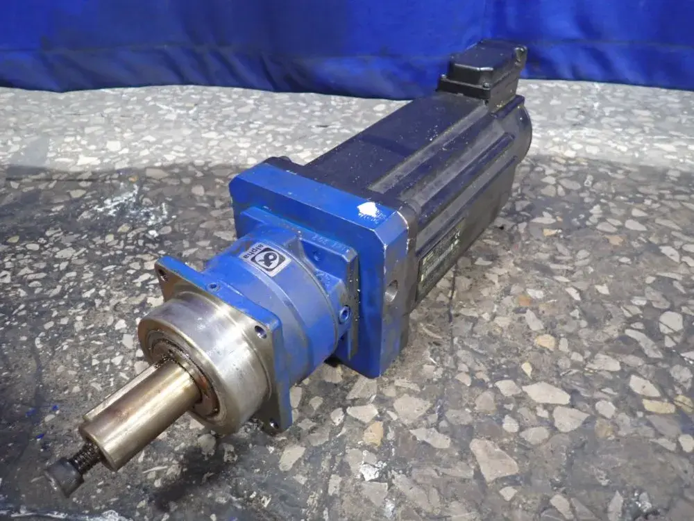 USED 2002 REXROTH MKD090B047GP1KN