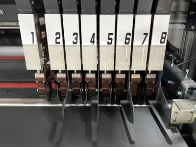 Edda NEOBOX-8-2500 Carboard Cutting Machine