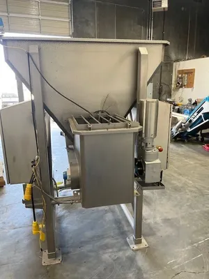 USED HEGLAR CREEK ELECTRIC JERKY SPREADER LINE