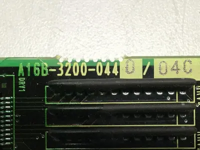 USED FANUC A16B-3200-0440/04C