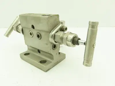 SS-M3PDF8-FL Stainless 316SS Manifold Control Valve 1/2"NPT 6000 PSI