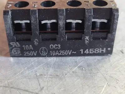 NEW OMRON PF083A-E