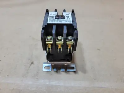 Used CUTLER-HAMMER C25DND330A Misc Electrical & Power Parts British Columbia CA | Lenmark #1743766