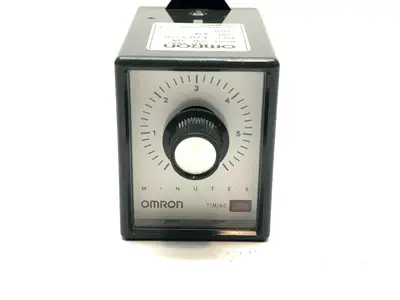 STP-MND-AE-UA | Omron  Time Delay Relay 120VAC 50/60Hz - Used