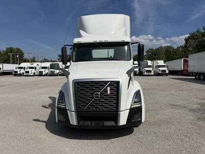 Used 2020 VOLVO VNL Conventional trucks Indiana US | Miedema Asset Management Group #1414641