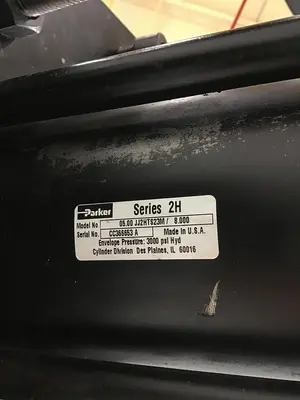 USED VAN DORN 335303