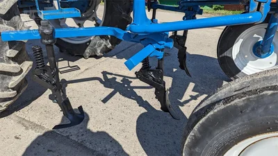 USED 1986 FORD 1710