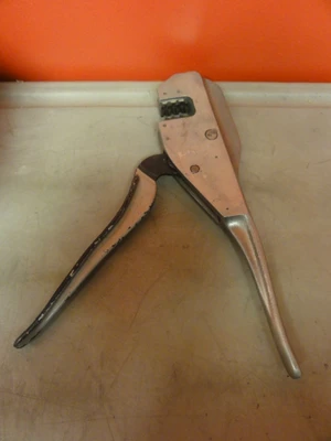 USED BURNDY MR8-RVS