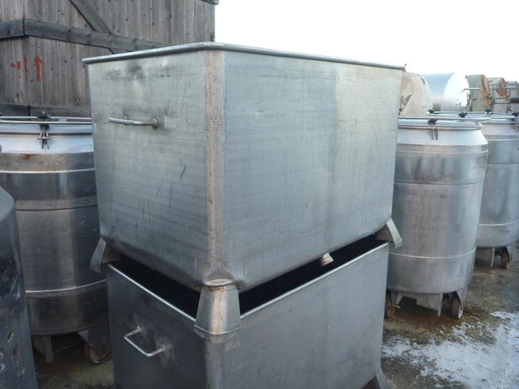 Used _UNKNOWN_ 760 LITRE Stainless Steel Tanks PL | Perry Equipment #121525