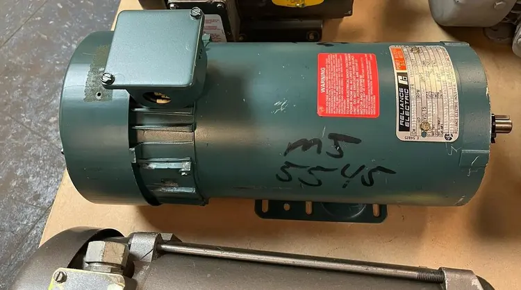 New | in-Stock RELIANCE ELECTRIC RELIANCE FD0056RC D.C. Motors Ohio US | Surplus Asset Holdings #1204571