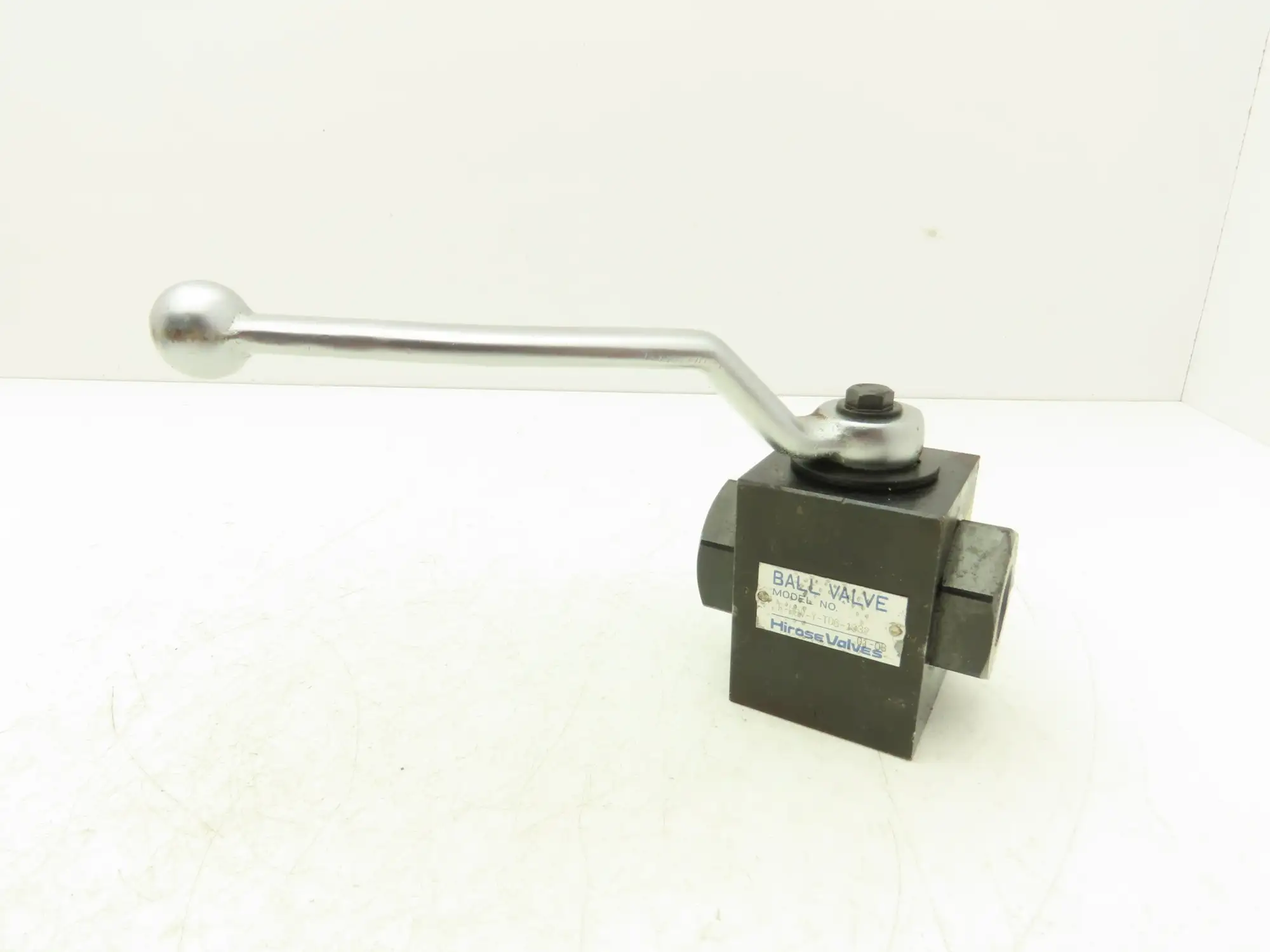 Hirose F-HBV-Y-T06-1832 3-Way Ball Valve 3/4"npt High Pressure
