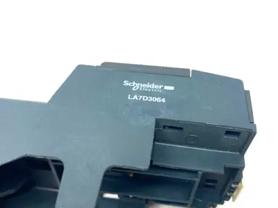 USED SCHNEIDER ELECTRIC TESYS LRD THERMAL OVERLOAD RELAY TERMINAL BLOCK
