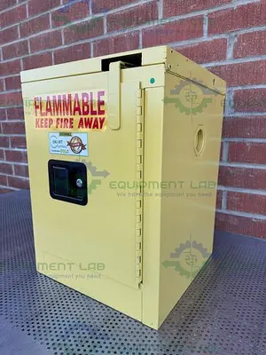 USED SECURALL 4 GALLON FLAMMABLE LIQUID STORAGE CABINET W/ SOFT CLOSE DOOR, SHELVES