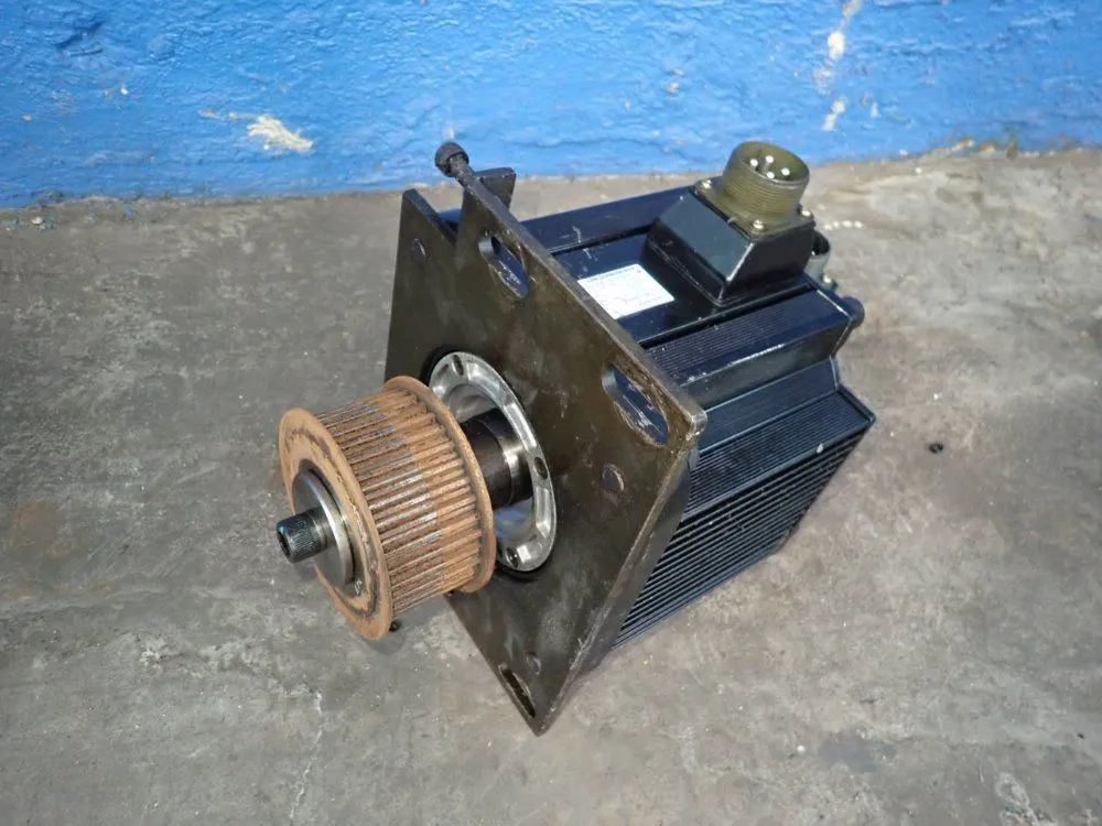 Used YASKAWA SGMG20AABB Servo Motors | HGR 24 #730857