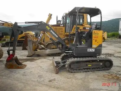 Used 2015 VOLVO ECR25D Crawler Excavators - Mini New York US | Beck Equipment #1509343