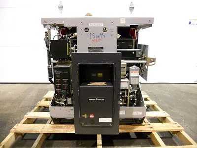 Used GE AKR-8D-100 Circuit Breakers Ohio US | Equipment Recovery Corp. #1329705