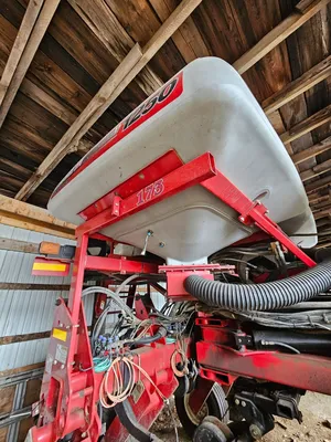 CASE IH 1250 Planters | Iron Listing (18)